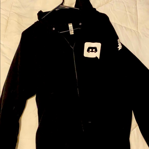 discord zip up hoodie
